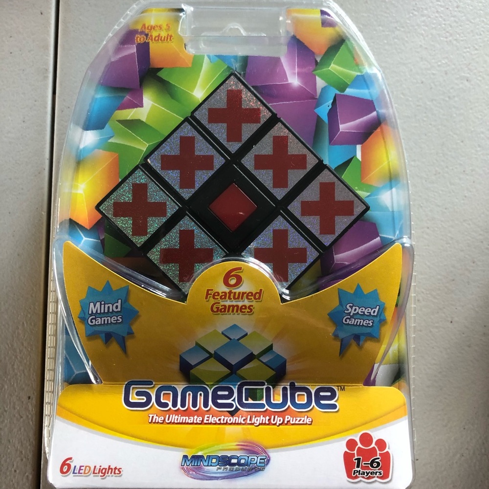 Game cube ultimate electronic light up puzzle
